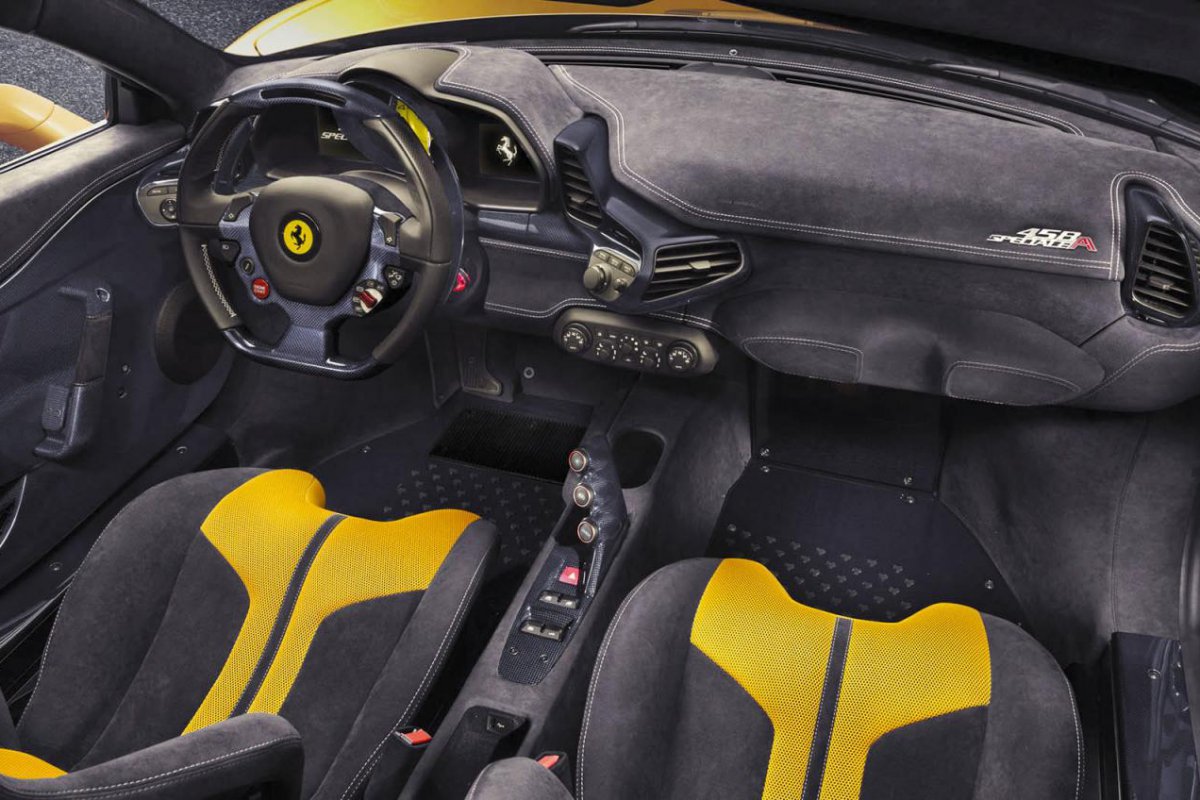 Official: Ferrari 458 Speciale Aperta.