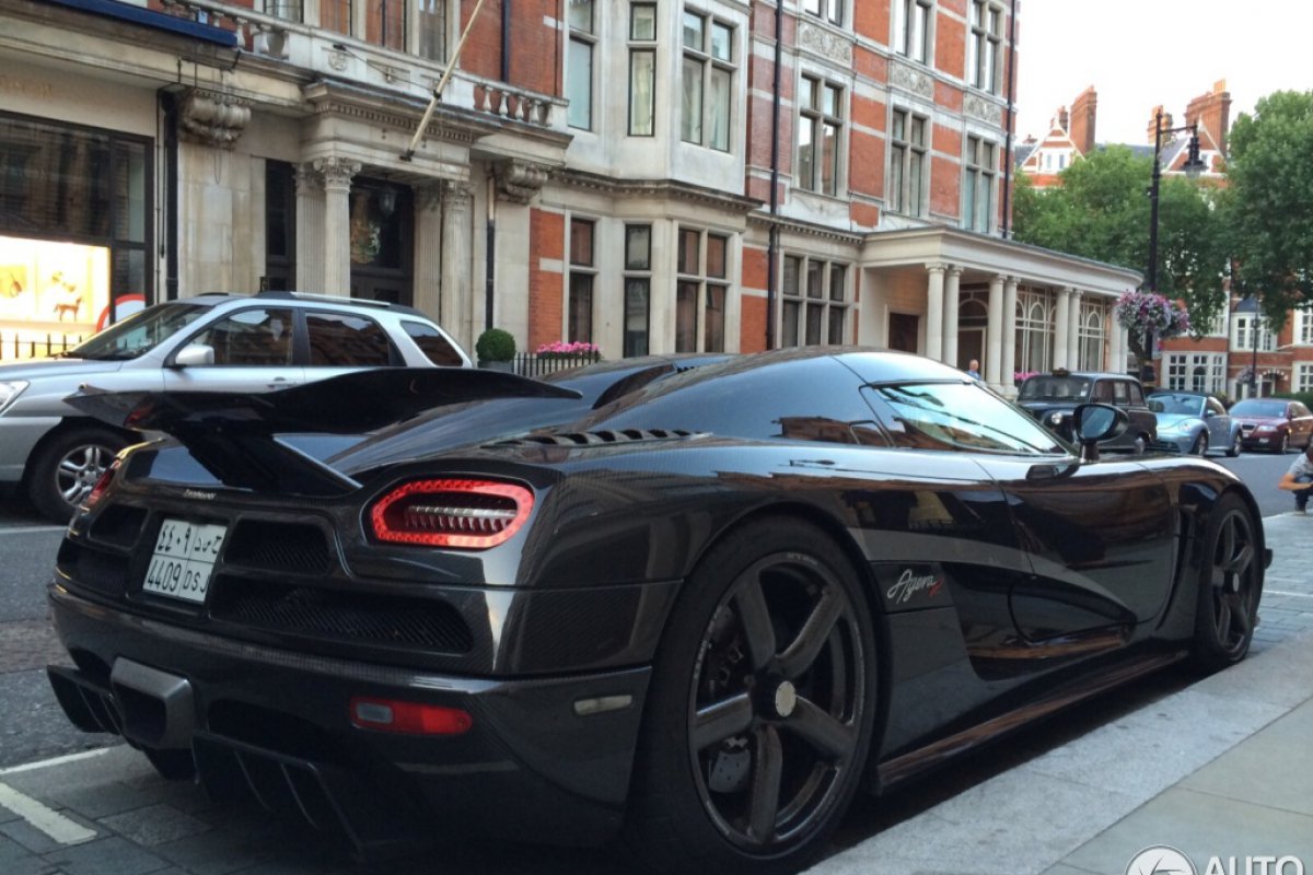Koenigsegg Agera R from Saudi Spotted in London.