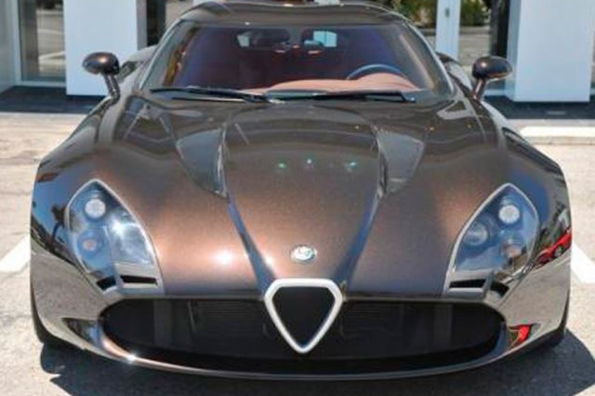 For Sale : Alfa Romeo TZ3 Stradale {$ 699.900 }. 