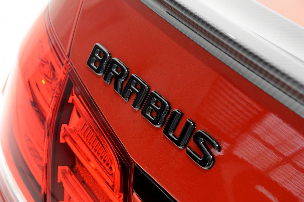 2014 Brabus - Mercedes E63 850 AMG - Berline la plus rapide du monde. 