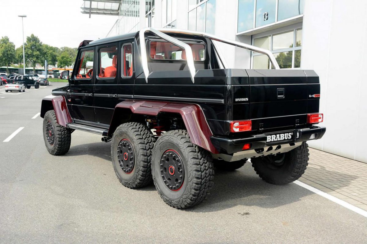 Mercedes-Benz G63 AMG 6×6 (Cherry Red) by Brabus