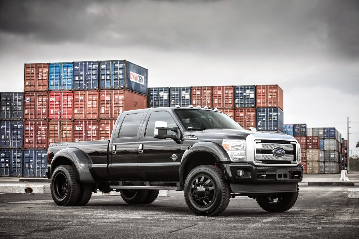 Exclusive Motoring Ford F350 Platinum dually On American Force wheels