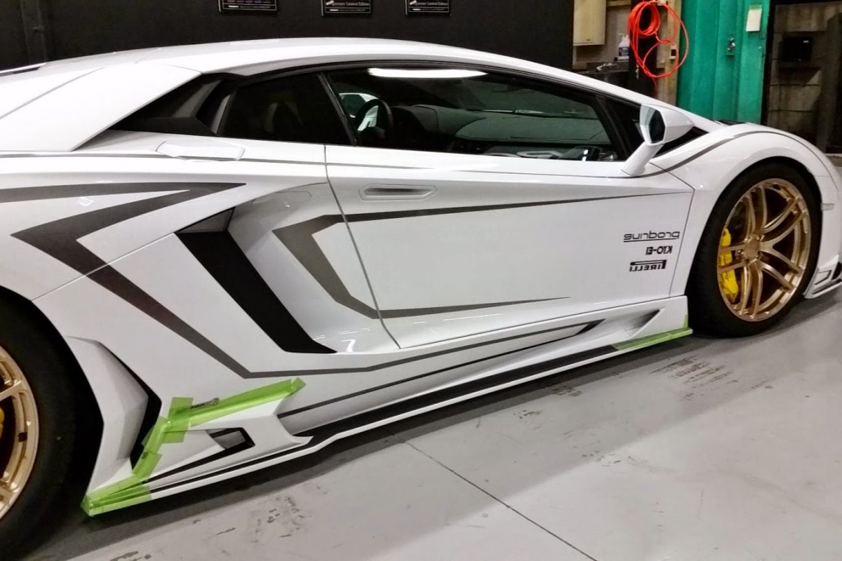 Lamborghini Aventador By Rowen Japan