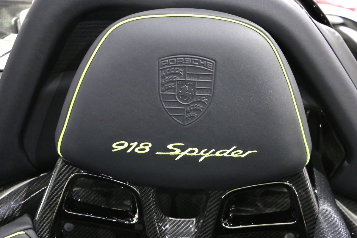 ​For Sale : Porsche 918 Spyder
