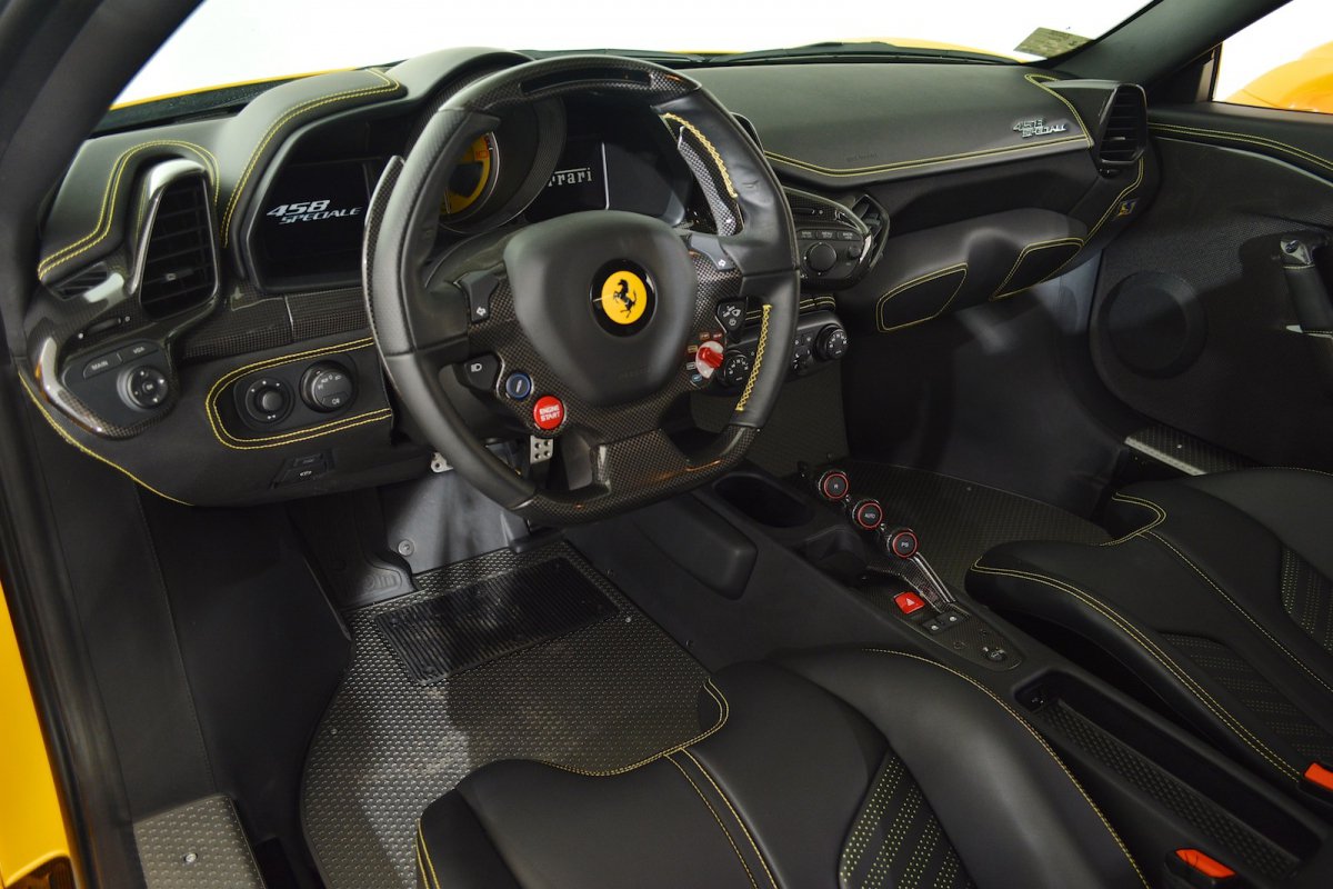 For sale : 2014 Ferrari 458 Speciale 
