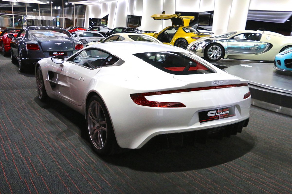 For Sale : Aston Martin One-77