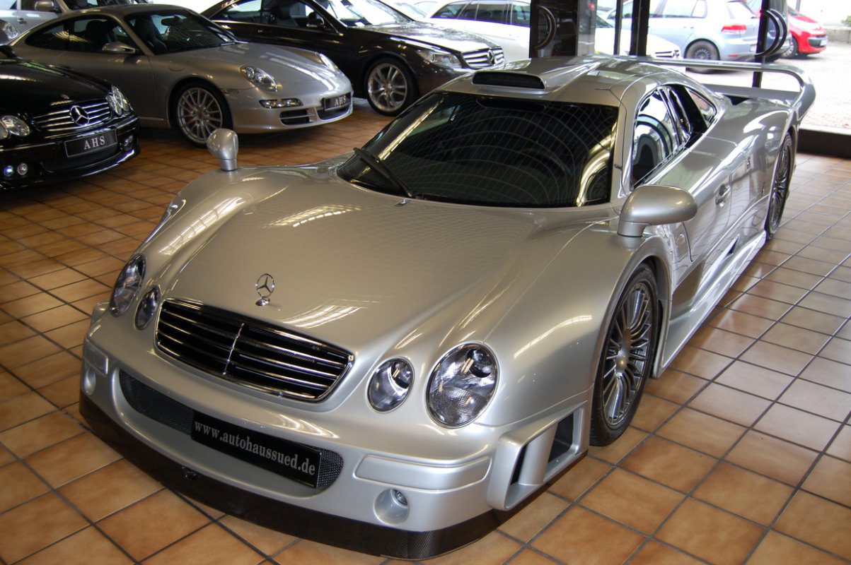 For sale : Mercedes-Benz CLK GTR