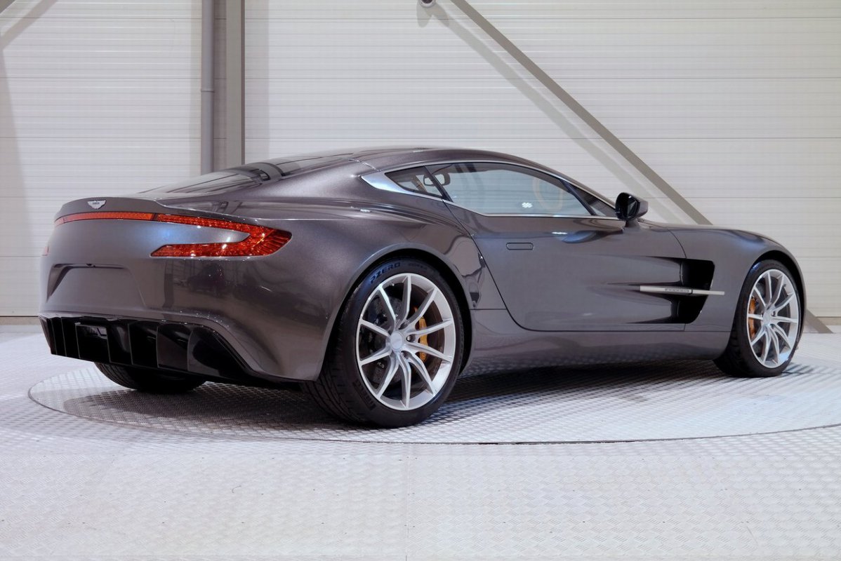 For sale : Aston Martin One-77 