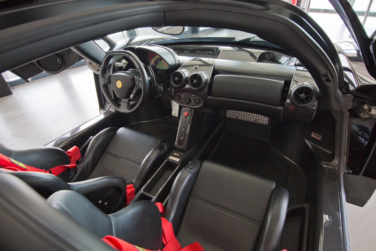 For sale : 2004 - Ferrari Enzo