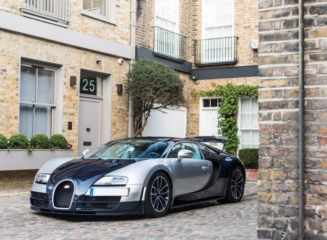 For sale : Bugatti Veyron Super Sport 