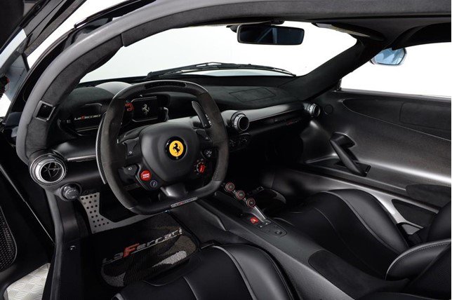 For sale : 2015 Ferrari LaFerrari