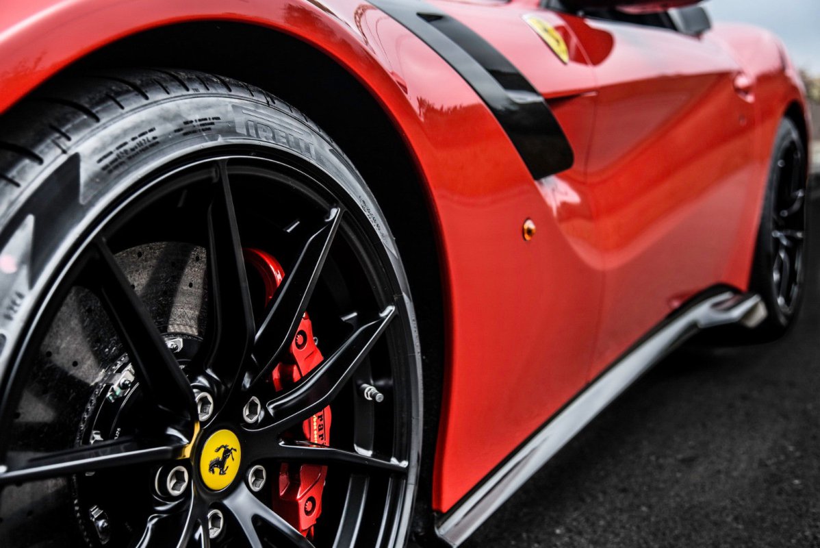 1 044 000 € for this Ferrari F12 TDF 