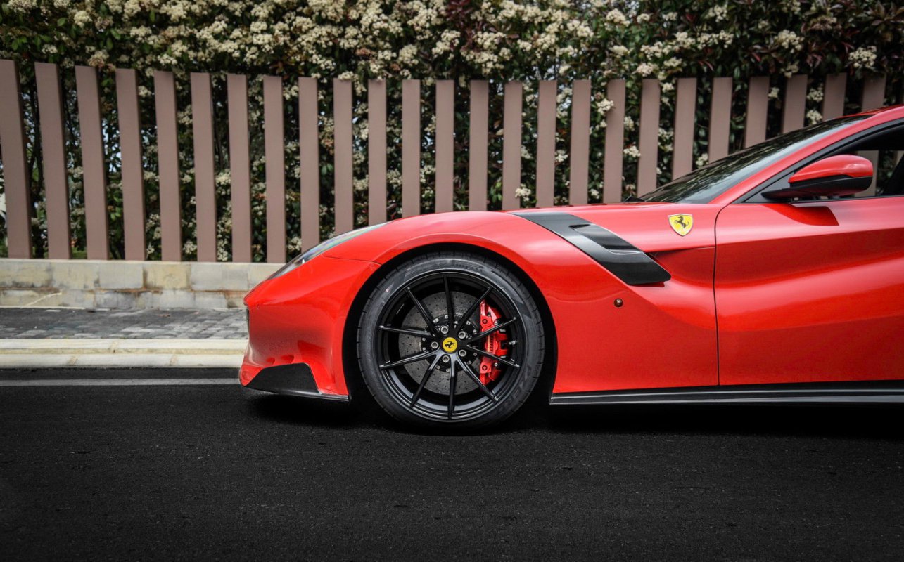1 044 000 € for this Ferrari F12 TDF 