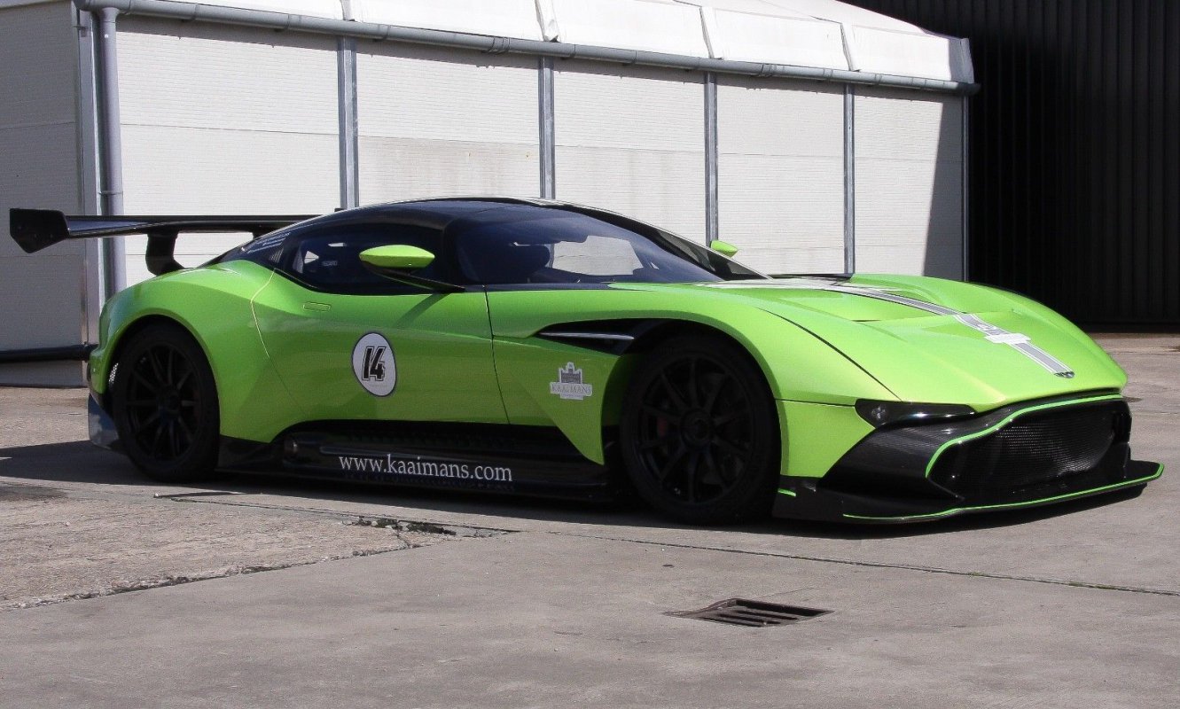 For sale : Aston Martin VULCAN