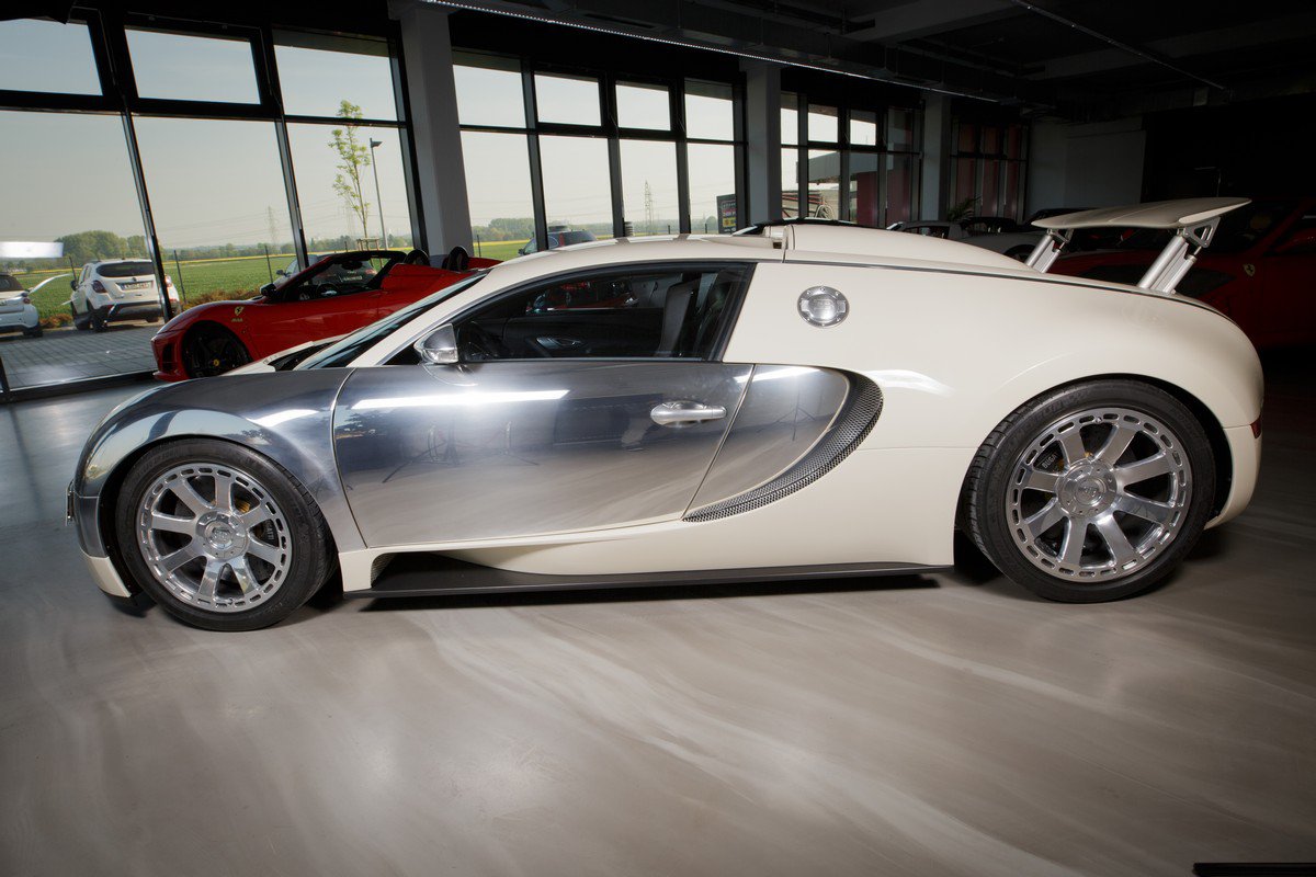 For sale : Bugatti Veyron Édition Centenaire 