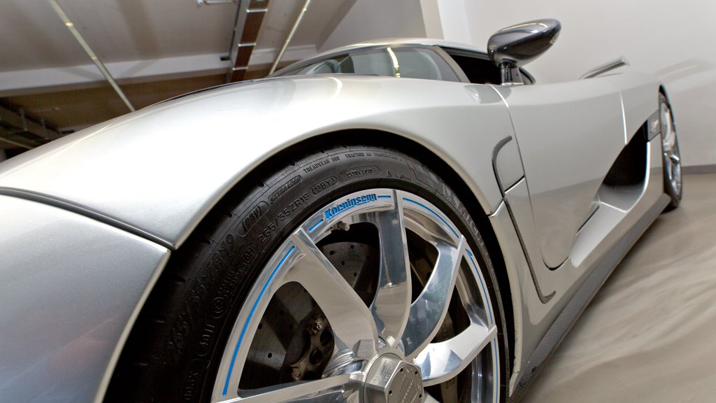 Amian Cars : Koenigsegg Agera for sale 