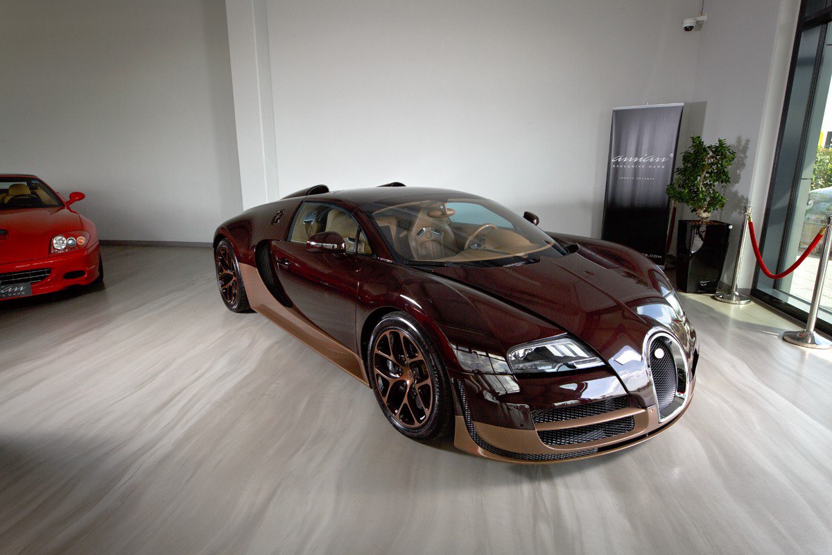 Amian Cars : Bugatti Veyron Grand Sport Vitesse Rembrandt for sale