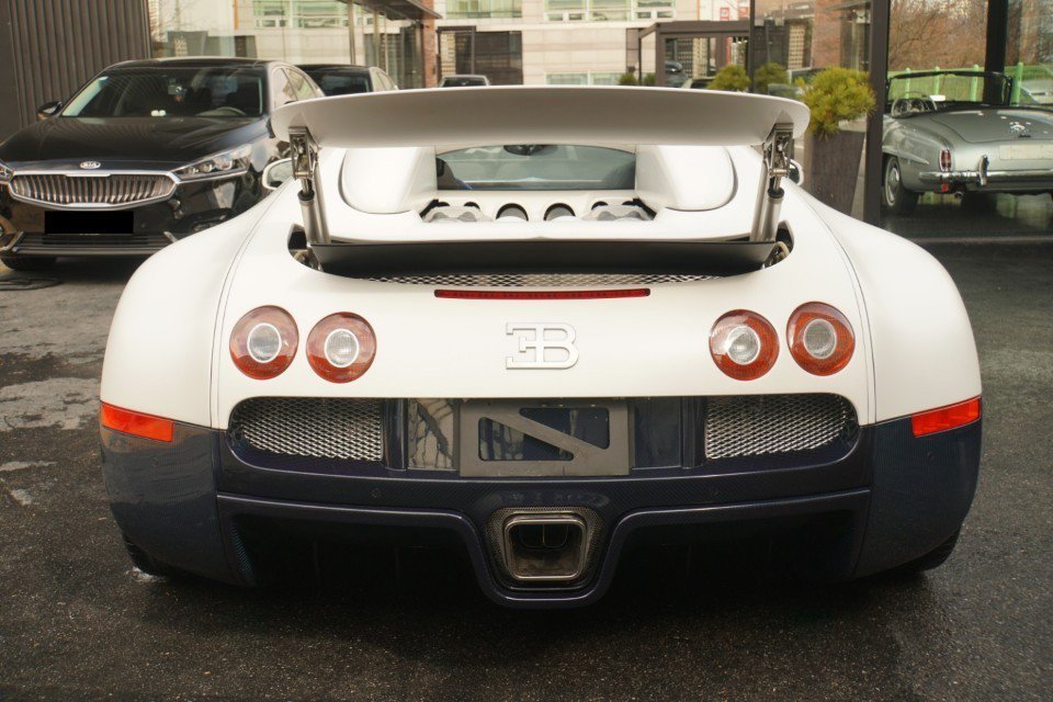 AURUM International : Bugatti Veyron Grand Sport