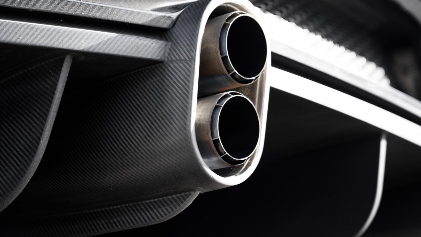 Bugatti franchit la barre mythique des 300 mph (490 km/h)