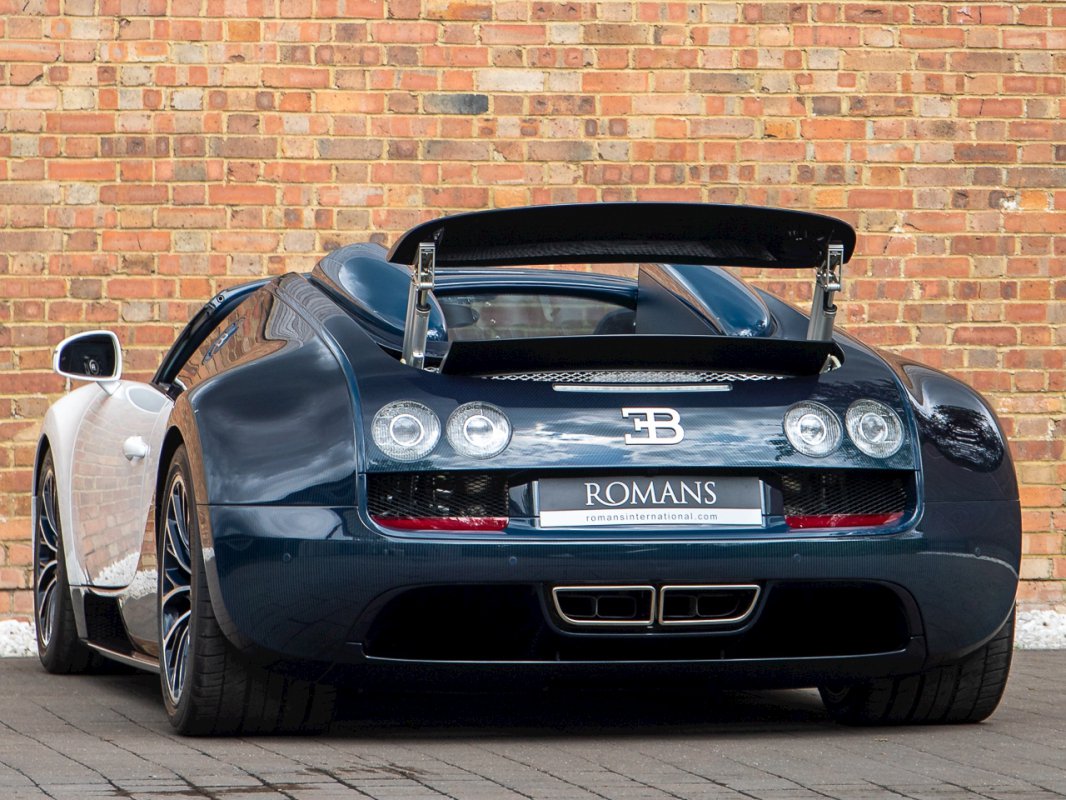 Romans International : 2014 Bugatti Veyron 16.4 Grand Sport Vitesse 